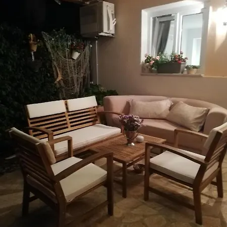 Mia Apartman *